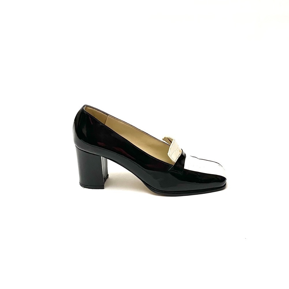 Vintage 1960s black patent leather embossed heels